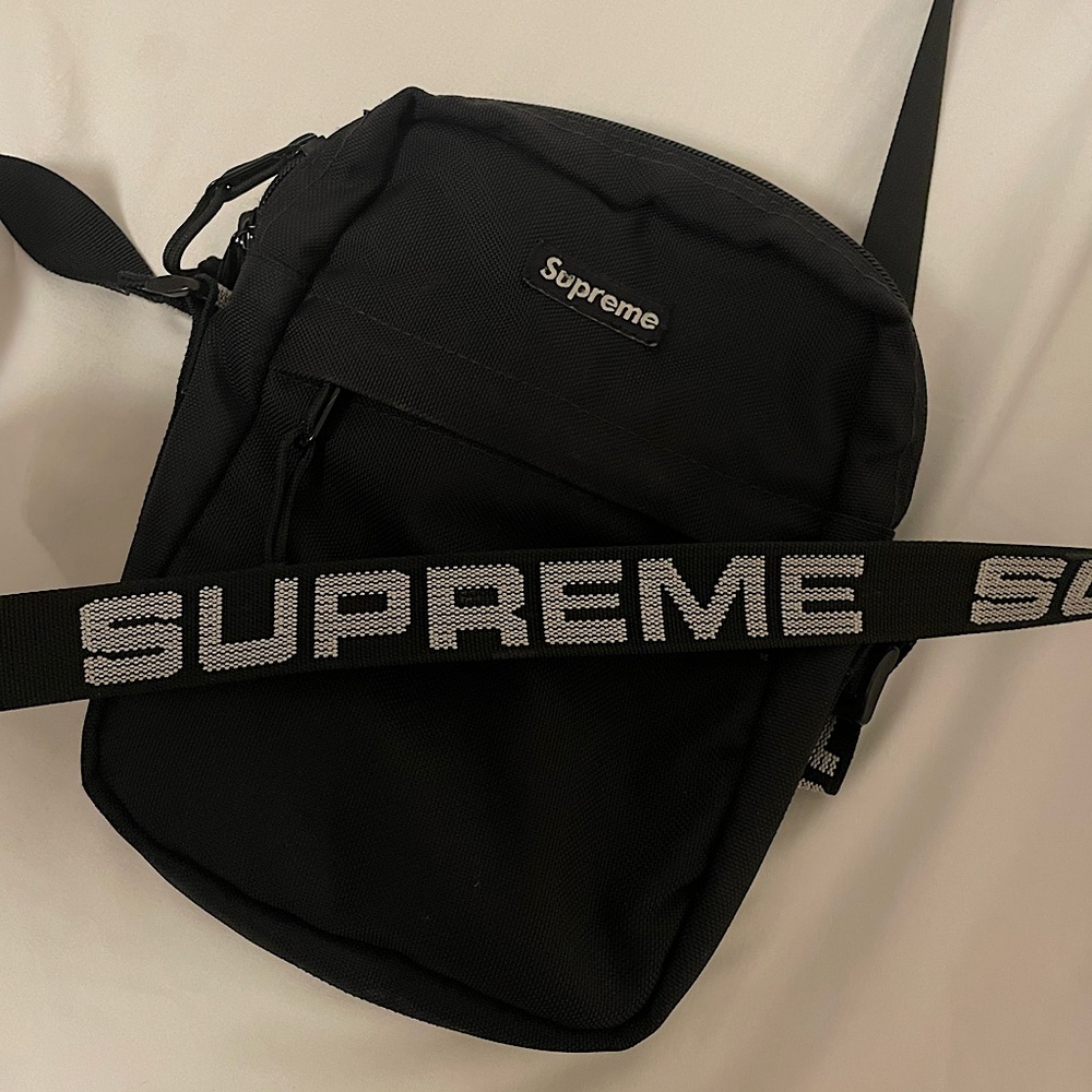 Supreme cross bag